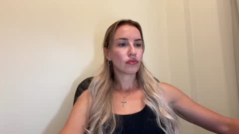 Snapshot of nyxelia_ chatting on July 2026 07:05:02 AM Anastasia online show from July 2026 07:05:02 AM
