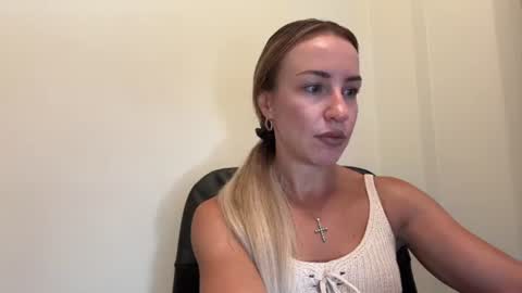 Snapshot of nyxelia_ chatting on July 2026 07:14:02 AM Anastasia online show from July 2026 07:14:02 AM