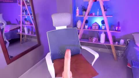 Nyx online show from October 2025 09:37:01 PM