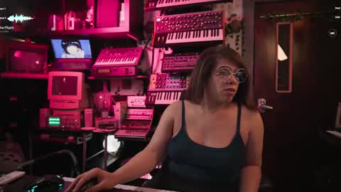 Snapshot of nyxraven chatting on February 2025 02:28:01 AM NyxRaven online show from February 2025 02:28:01 AM