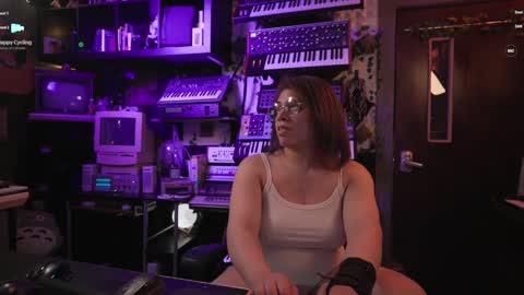 Snapshot of nyxraven chatting on February 2025 01:58:01 AM NyxRaven online show from February 2025 01:58:01 AM