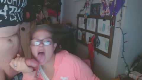 Snapshot of o0oshesquirt4hims chatting on December 2024 04:18:02 AM o0oshesquirt4hims online show from December 2024 04:18:02 AM