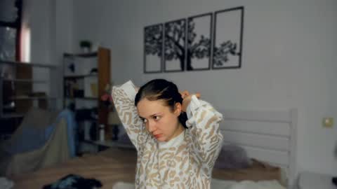 Elis online show from April 2026 04:46:01 AM