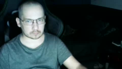 ocelhena online show from January 2025 06:39:01 PM