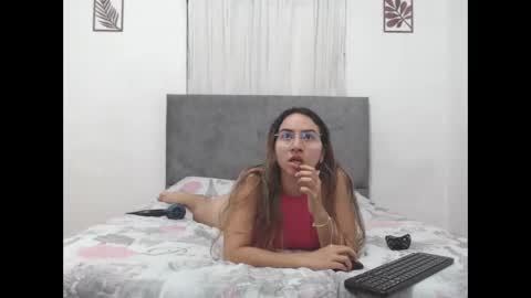 Val online show from September 2025 07:50:01 PM