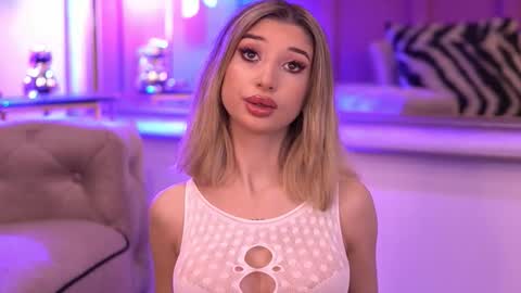 Odette online show from September 2025 04:58:02 AM