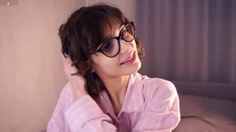 Thea online show from December 2025 06:24:02 PM