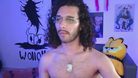 Snapshot of oezack__ chatting on February 2025 11:11:02 AM Zack online show from February 2025 11:11:02 AM