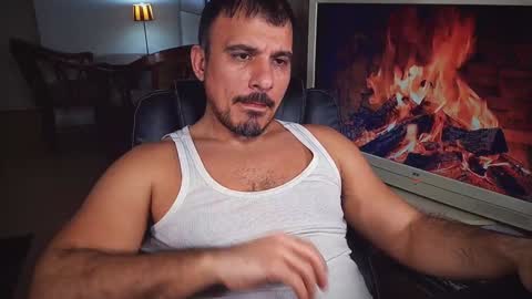 Snapshot of officeman7 chatting on February 2025 09:41:02 PM officeman7 online show from February 2025 09:41:02 PM