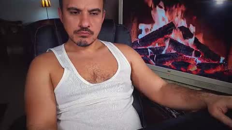 Snapshot of officeman7 chatting on February 2025 05:28:01 PM officeman7 online show from February 2025 05:28:01 PM