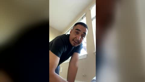 Snapshot of ofuentes chatting on June 2026 12:41:02 AM ofuentes online show from June 2026 12:41:02 AM
