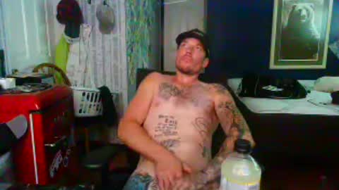 Snapshot of oh_you_know69 chatting on August 2026 09:17:02 PM who dares toss me some tips lets have fun online show from August 2026 09:17:02 PM