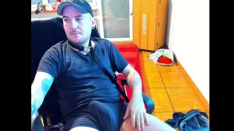 Snapshot of ohihoe92 chatting on December 2024 10:05:02 AM Chris online show from December 2024 10:05:02 AM