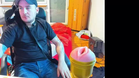 Snapshot of ohihoe92 chatting on March 2025 06:59:01 AM Chris online show from March 2025 06:59:01 AM