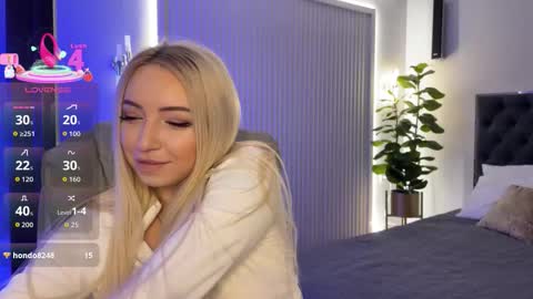 Snapshot of ohmyemma chatting on November 2025 01:26:02 AM Emma online show from November 2025 01:26:02 AM