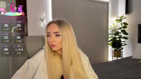 Snapshot of ohmyemma chatting on November 2025 01:16:01 AM Emma online show from November 2025 01:16:01 AM