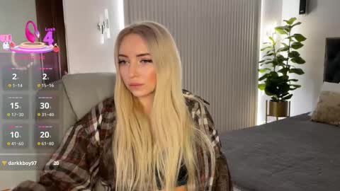 Snapshot of ohmyemma chatting on November 2025 01:29:01 AM Emma online show from November 2025 01:29:01 AM