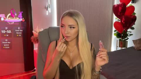 Emma online show from February 2026 01:01:02 AM