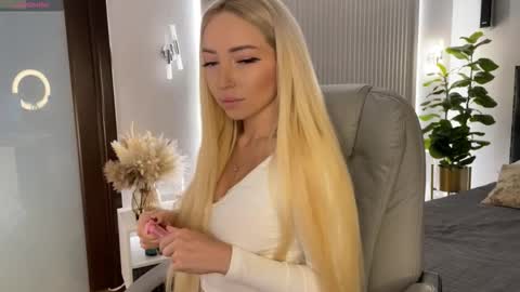 Emma online show from March 2026 01:21:01 AM