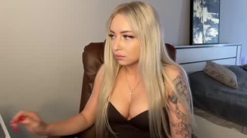 Emma online show from May 2026 01:14:01 AM