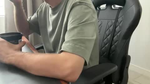 ohmymichael online show from February 2026 01:31:02 PM