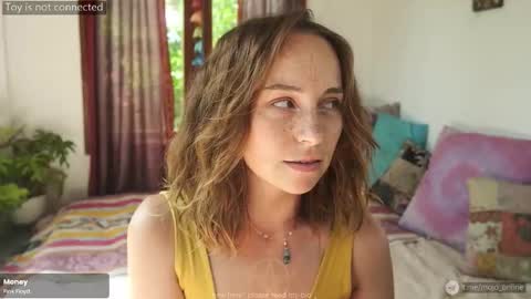 Snapshot of ohmymojo chatting on October 2025 01:45:01 AM Mo online show from October 2025 01:45:01 AM