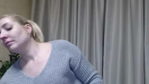 Snapshot of ohsweetmari chatting on February 2025 06:52:01 PM Mari online show from February 2025 06:52:01 PM