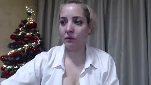 Mari online show from January 2026 05:48:02 PM