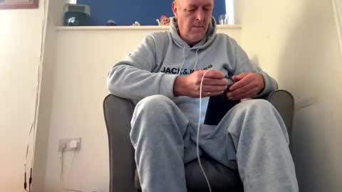 oiljames167 online show from September 2025 08:36:02 AM