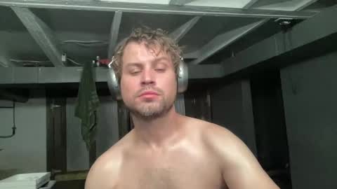 Snapshot of oilyexhibslut chatting on October 2025 02:15:01 AM oilyexhibslut online show from October 2025 02:15:01 AM