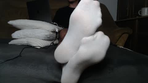 okayletschill online show from April 2026 10:42:02 PM
