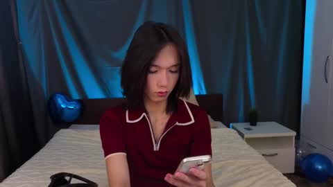 Ami online show from November 2025 01:42:02 PM