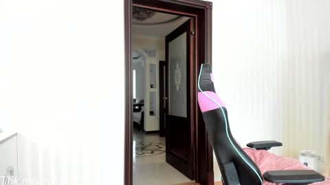 Snapshot of oksanafedorova chatting on September 2025 01:02:01 PM Welcome to my fans page online show from September 2025 01:02:01 PM