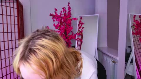 Karolina online show from May 2026 08:58:01 PM