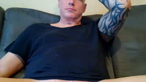 Snapshot of olavdelux chatting on September 2025 08:58:02 AM olavdelux online show from September 2025 08:58:02 AM