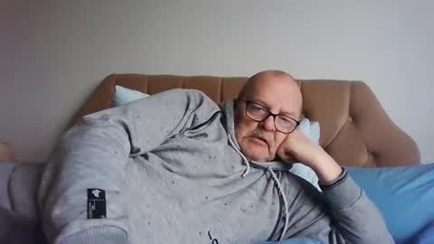 Snapshot of old_fkr chatting on January 2025 12:51:02 PM old_fkr online show from January 2025 12:51:02 PM