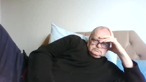 Snapshot of old_fkr chatting on February 2025 09:16:01 AM old_fkr online show from February 2025 09:16:01 AM