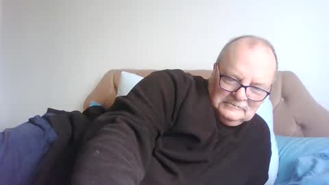 Snapshot of old_fkr chatting on February 2025 10:18:01 AM old_fkr online show from February 2025 10:18:01 AM