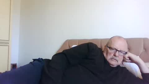 Snapshot of old_fkrr_ chatting on April 2026 09:13:01 AM old_fkrr_ online show from April 2026 09:13:01 AM