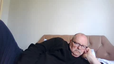 Snapshot of old_fkrr_ chatting on June 2026 09:18:02 AM old_fkrr_ online show from June 2026 09:18:02 AM