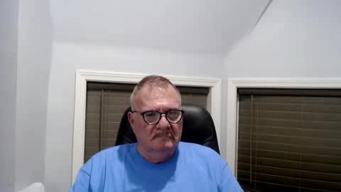 Snapshot of oldguybigd chatting on July 2026 04:50:01 AM oldguybigd online show from July 2026 04:50:01 AM