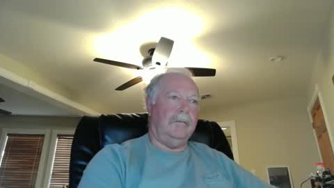 Snapshot of oldlakeguy chatting on September 2025 11:51:01 PM OldLakeGuy online show from September 2025 11:51:01 PM