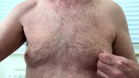 Snapshot of oldrowley chatting on October 2025 11:44:01 AM Mike online show from October 2025 11:44:01 AM