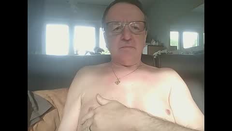 oldtimer160162493 online show from April 2026 07:06:02 AM