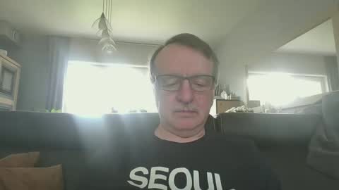 Snapshot of oldtimer160162493 chatting on April 2026 11:26:02 AM oldtimer160162493 online show from April 2026 11:26:02 AM