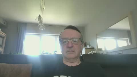 Snapshot of oldtimer160162493 chatting on April 2026 12:11:02 PM oldtimer160162493 online show from April 2026 12:11:02 PM