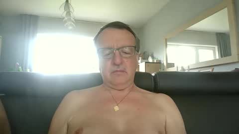 Snapshot of oldtimer160162493 chatting on June 2026 01:57:02 PM oldtimer160162493 online show from June 2026 01:57:02 PM