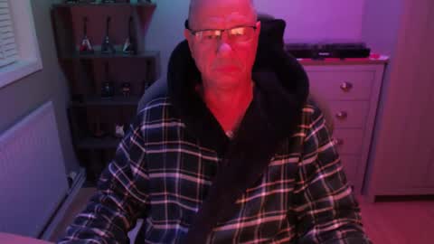 oldveteranuk online show from April 2026 04:17:01 AM