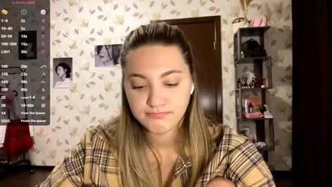 Snapshot of oletaguinyard chatting on November 2025 07:05:02 PM Kem online show from November 2025 07:05:02 PM