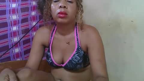 olinaa online show from May 2026 03:14:02 AM